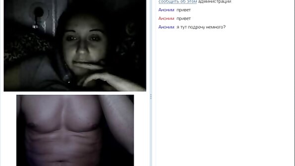 Uma loira com seios grandes tira a os melhores vídeos de pornô em hd calcinha e depois cavalga um pau