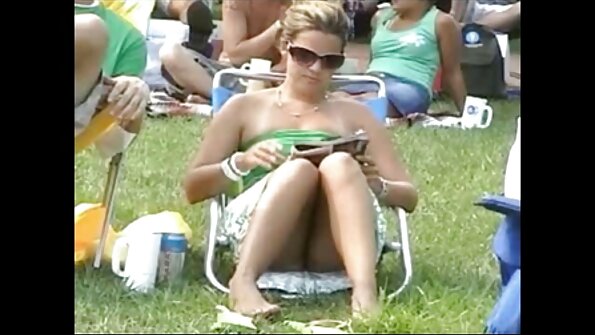 Massagista asiática com piercing nos mamilos seduz cliente a fazer sexo melhor porno hd