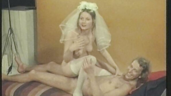 Bobby Beefcakes o melhor filme pornô do mundo fode uma linda garota adolescente Cecelia Taylor